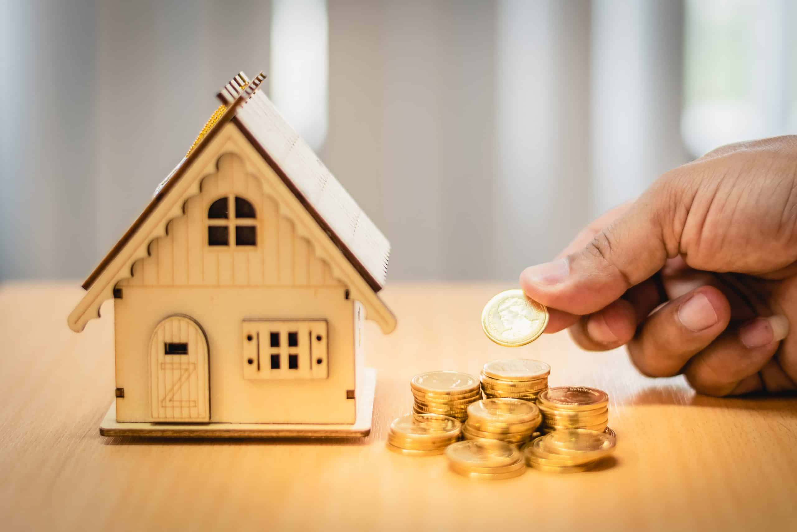 Køb af en bolig kan være en dyr affære, specielt i Odense. Vi kan hjælpe dig med alt lige fra at forstå tilstandsrapporten til at se typiske mangler og fejl ved bygningen. Vi kan foretage en grunding byggeteknisk gennemgang af ejendommen for dig, ligesom du hos os kan få byggerådgivning om renovering, forsikring og meget andet.